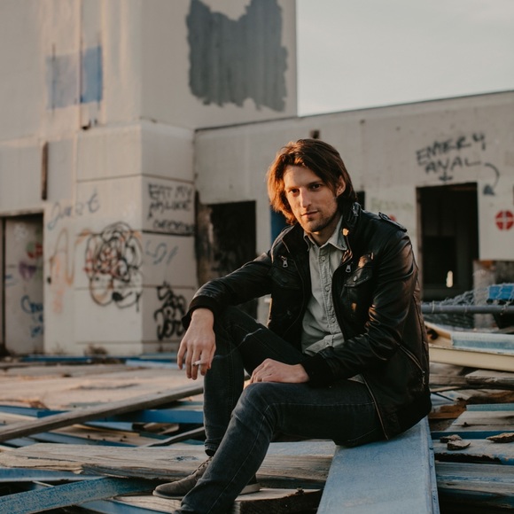 Meet your Posher, Cory - Picture 3 of 4